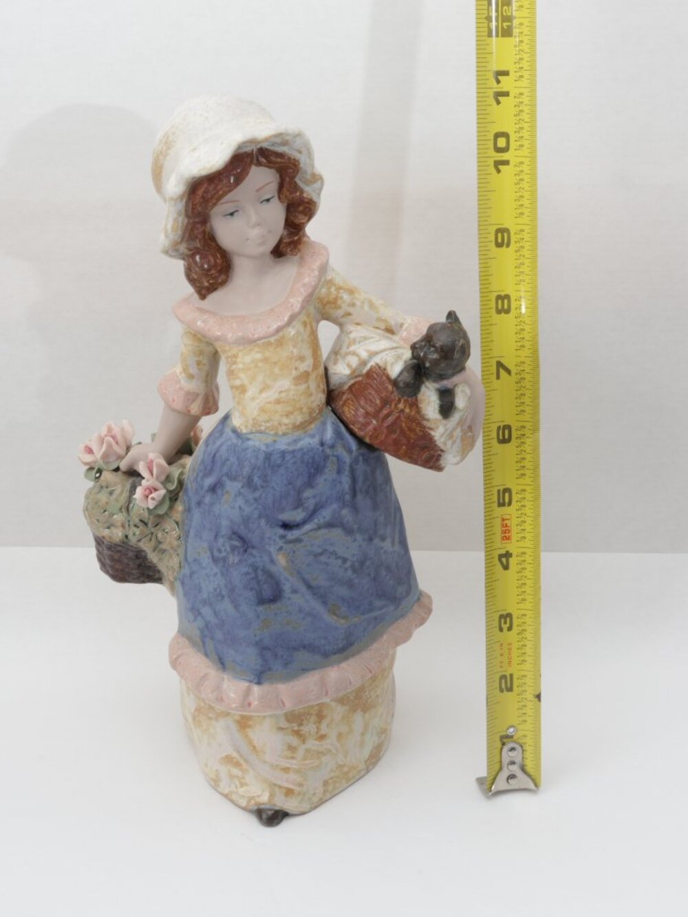 Nadal Spain Vintage And Unique Woman Walking Her Dog ( Cat ? ) Stamped - Picture 4 of 6